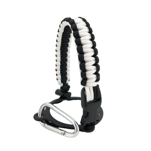 Paracord Carrying Carabiner – Clip-On Handle for Bottles, Backpacks & Gear