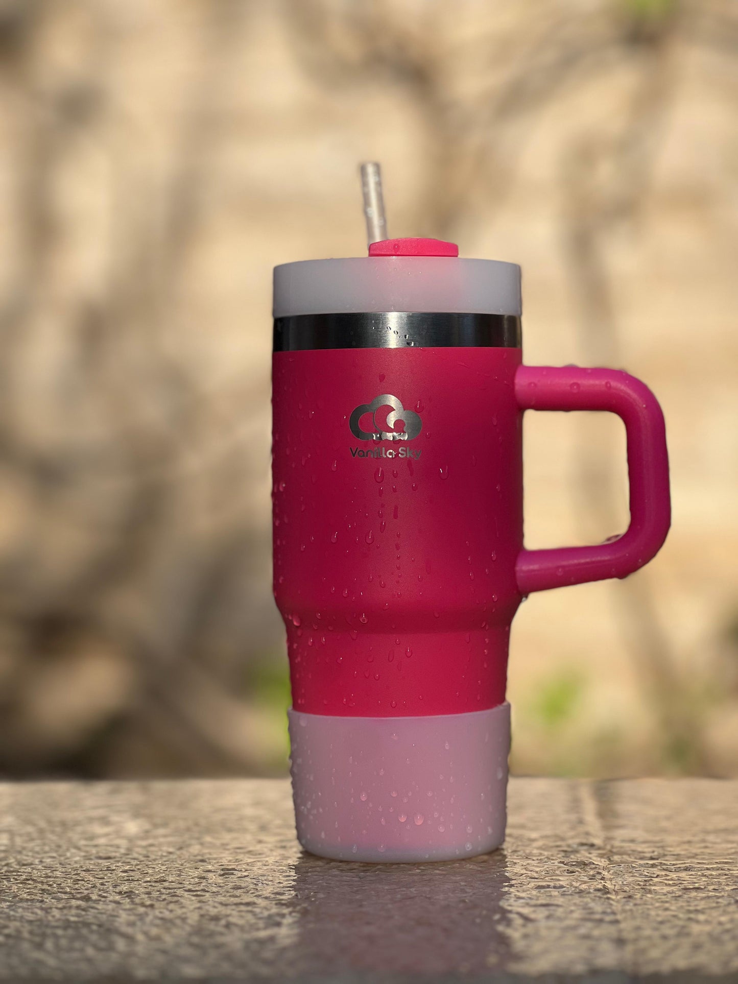 Vanilla Sky Quencher – 420ml Insulated Tumbler with Handle