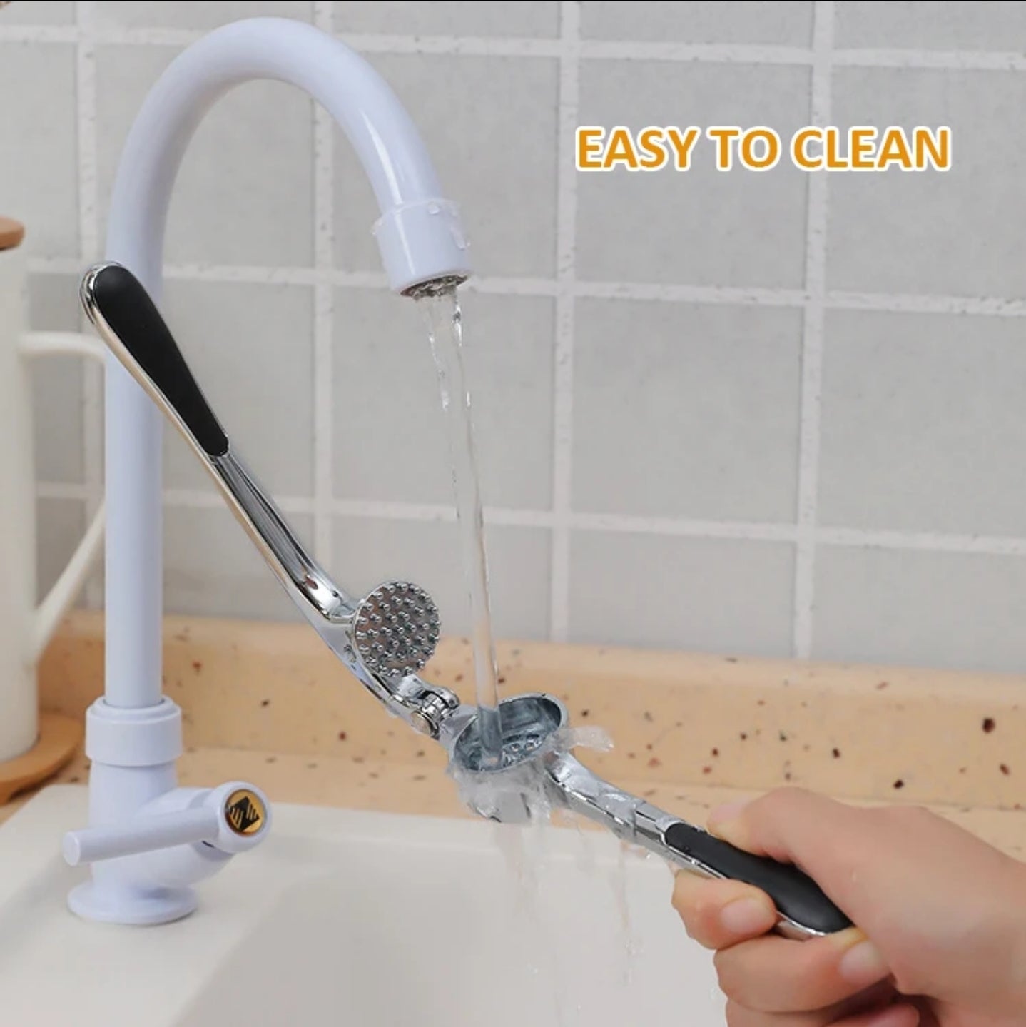 Easy Squeeze Garlic Press