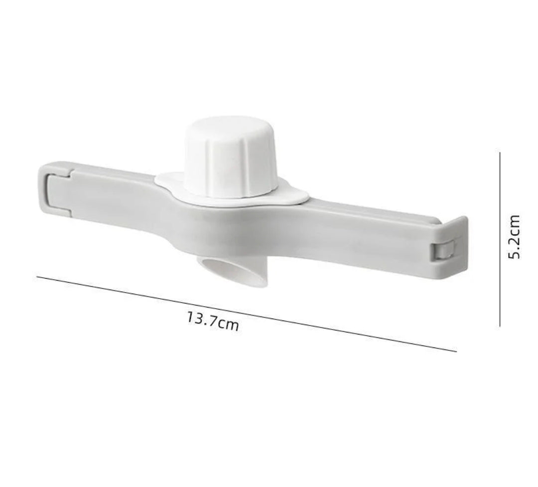 Multi-Functional Food Bag Sealing Clips with Pour Spout | Airtight Bag Sealer